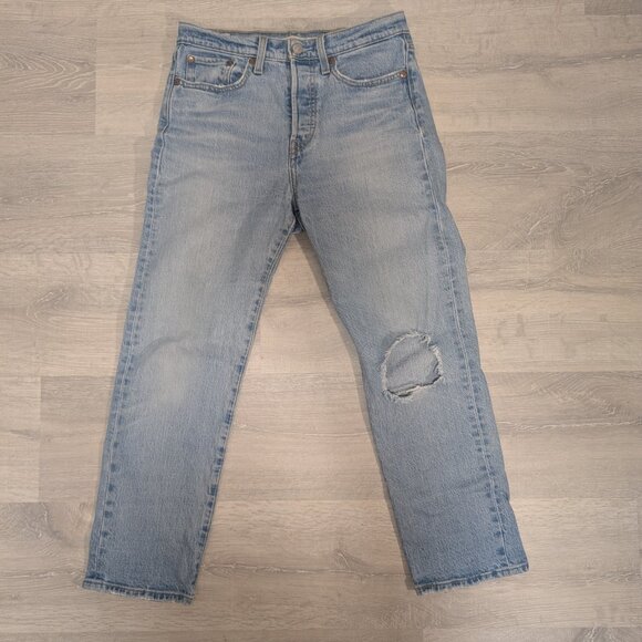 Levi's Light Wash Distressed Jeans - Picture 1 of 16